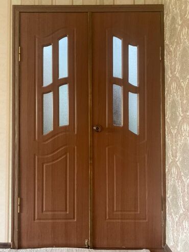 Межкомнатные двери: Декоративная дверь, МДФ, Распашная, Б/у, Самовывоз
