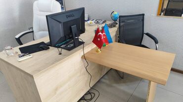 угловой стол письменный: Б/у, Для директора, Прямоугольный стол