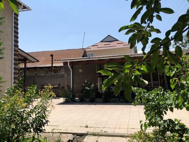 прадаю дом токмок: Дом, 250 м², 6 комнат, Собственник, Евроремонт