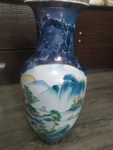 вазы с цветами: Керамическая ваза Цзиндэчжэнь, высота 38 см