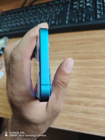 Apple iPhone: IPhone 13, 128 GB, Göy, Barmaq izi, Face ID