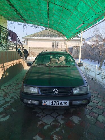 Volkswagen: Volkswagen Passat: 1994 г., 1.8 л, Механика, Бензин, Универсал