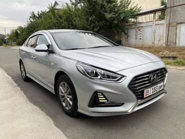 продаю хундай аксент: Hyundai Sonata: 2018 г., 2 л, Автомат, Газ, Седан