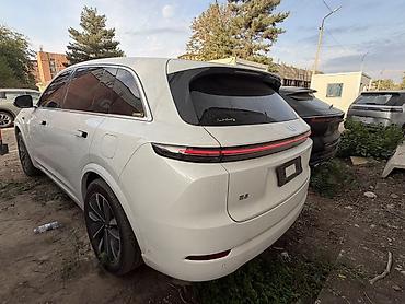 los angeles: Lixiang L7: 2025 г., Кроссовер — 10
