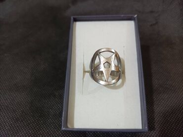 bela kosulja i dzemper: Na prodaju srebrni prsten Pentagram