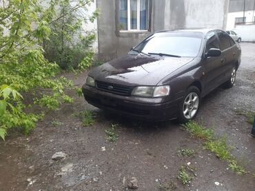 najti rabotu v: Toyota Carina E: 1994 г., 2 л, Механика, Бензин, Хэтчбэк