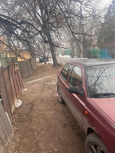 Volkswagen: Volkswagen Vento: 1993 г., 1.6 л, Механика, Бензин, Седан — 7