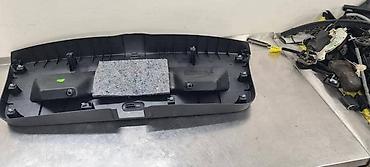 71731044: POKLOPAC PRTLJAZNIKA ZA VOLKSWAGEN POLO - 6R6867601A | Poklopac — 1