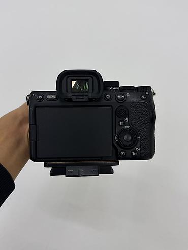 колёса на спринтер: Полноформатная беззеркальная камера Sony Alpha с байонетом E — 5