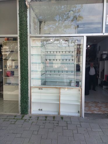 icare magazalar: 28 may m yanında telefon maqazinin içində şöbə içarəyə