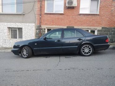 Mercedes-Benz: Mercedes-Benz E 220: 2.5 l. | 1999 έ. Λιμουζίνα — 2