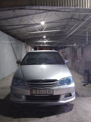 арзан автомобил: Honda Odyssey: 2000 г., 2.3 л, Автомат, Бензин, Минивэн