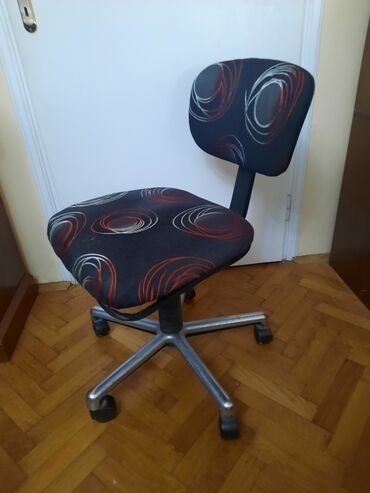Chairs: Ergonomic, Used