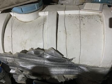 Boçkalar və çəlləklər: Bak, Plastik, 1000 l l, İşlənmiş, Ünvandan götürmə