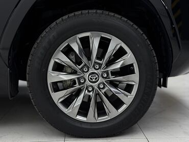 Toyota: Toyota Land Cruiser: 2022 г., 3.5 л, Автомат, Бензин, Внедорожник — 11