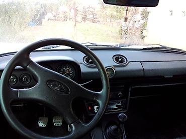 sprinter satisi: VAZ 2106 sedan təqdim olunur. Avtomobil klassik dizaynı ilə seçilir və — 3