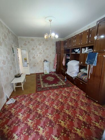 квартира воено антоновка: 3 комнаты, 62 м², 105 серия, 5 этаж, Старый ремонт