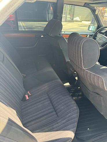 vaz 2114: Mercedes-Benz E-Class: 1992 г., 2.2 л, Автомат, Бензин, Седан — 8