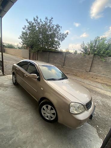 Chevrolet Lacetti: 2005 г., 1.6 л, Механика, Бензин, Седан