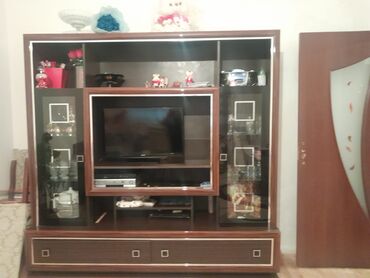 мебель полка: İşlənmiş, Düz TV altlığı, Polkalı, Azərbaycan
