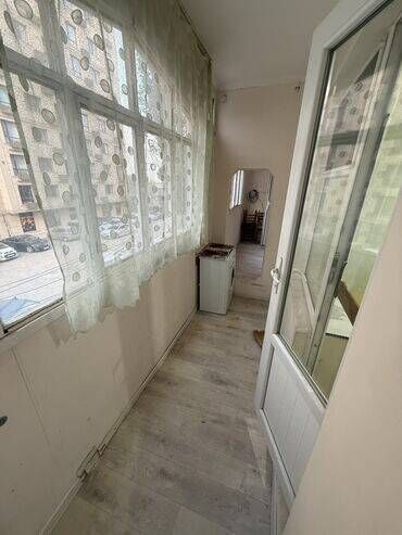 продаю 2х ком кв бишкеке без ремонта токтогул ткрусбекова: 2 комнаты, 66 м², 106 серия, 2 этаж, Косметический ремонт