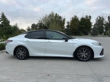 Транспорт: Toyota Camry: 2021 г., 2.5 л, Автомат, Бензин, Седан — 4