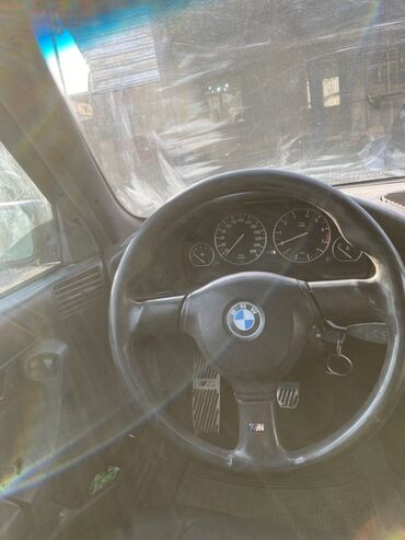 сполер на венто: BMW 5 series: 1994 г., 2 л, Механика, Бензин, Седан