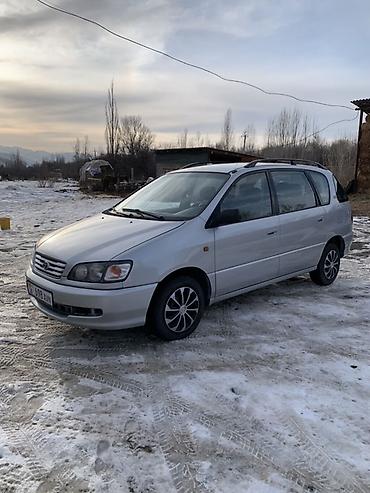 Toyota: Toyota Ipsum: 1996 г., 2 л, Механика, Бензин, Минивэн — 3