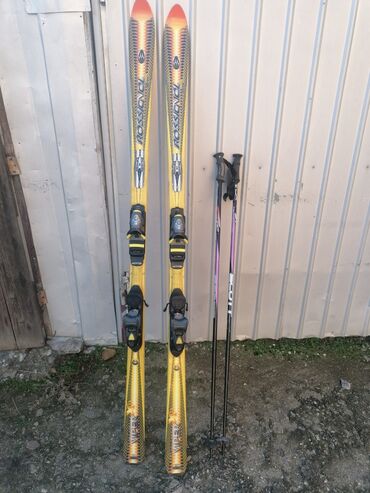 Skije: Skije ROSSIGNOL duzina skija 185 cm.sirina 8 cm. sa stapovima. Cena