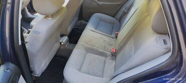 Volkswagen: Volkswagen Golf: 1.4 l. | 2000 έ. Χάτσμπακ — 15