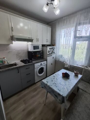 продам 4 квартиру: 3 бөлмө, 64 кв. м, 104-серия, 4 кабат, Евроремонт