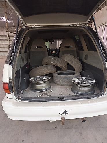 Toyota: Toyota Estima: 1993 г., 2.4 л, Механика, Бензин, Минивэн — 19