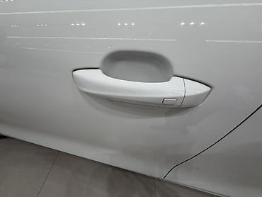Roewe: Roewe : 2026 г., Автомат, Гибрид, Лифтбек — 10