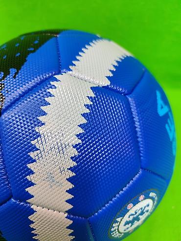 real: Мяч футбольный Челси и Барселона в ассортименте⚽ Комплектация товара — 3