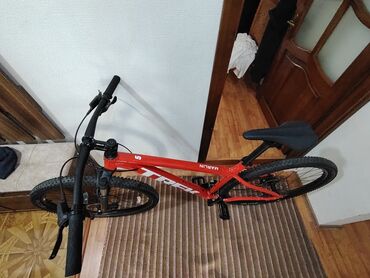 Велосипеды: Горный велосипед Trek, 29", скоростей: 1