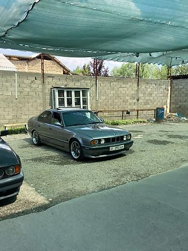 бампер e39: BMW 520: 1991 г., 2.5 л, Механика, Бензин, Седан — 2