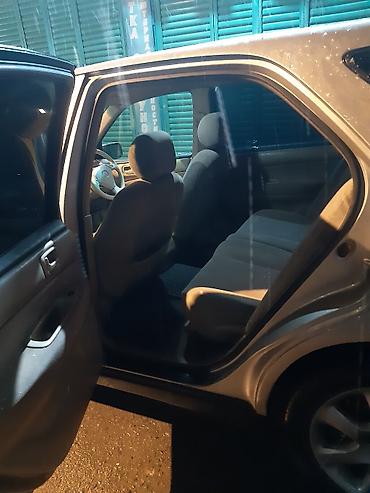 Toyota: Toyota Ipsum: 1998 г., 2 л, Автомат, Бензин, Универсал — 8