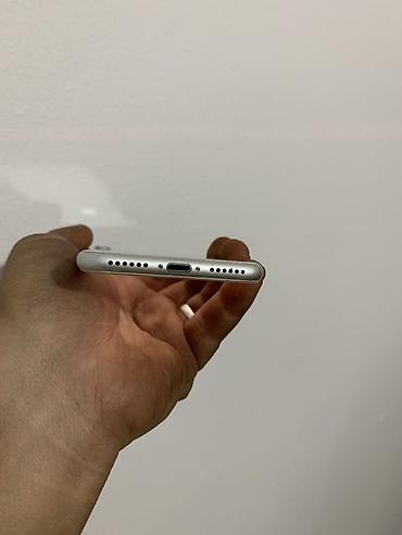 Apple iPhone: IPhone 8, Б/у, 64 ГБ, Белый — 12