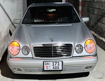 машина 124 мерс: Mercedes-Benz E 230: 1996 г., 2.3 л, Механика, Бензин, Седан