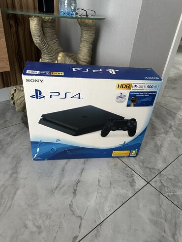 PS4 (Sony PlayStation 4): Продается PLAYSTATION 4 Slim 500GB
Прошитый
Два джойстика