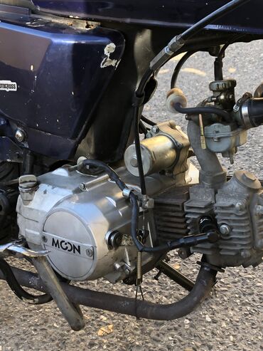 Mopedlər,skuterlər: Moped tipli benzinli motosiklet - Rəng: tünd mavi (xrom detallar və — 8
