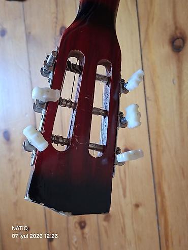 klassik gitara: Məhsul: Klassik akustik gitara Gitara ideal vəziyyətdə. sadəcə tel — 3