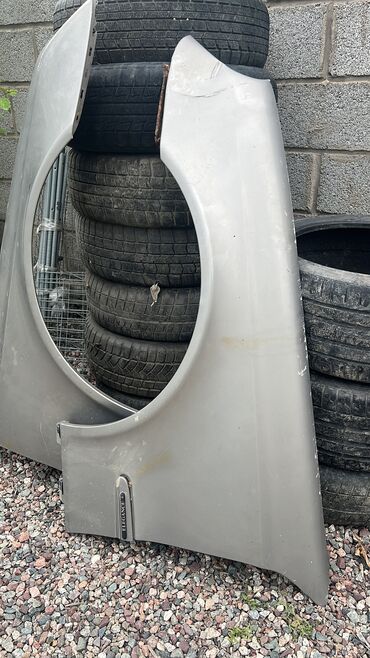 кузов на субару форестер: Переднее правое Крыло Mercedes-Benz 2003 г., Б/у, цвет - Серебристый, Оригинал