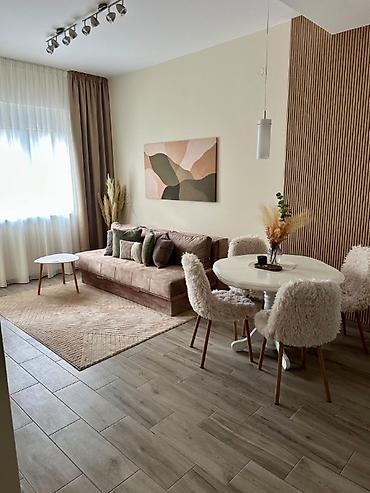 Stan na dan: Welcome to our stylish and bright apartment in Ruma! Perfectly suited — 6