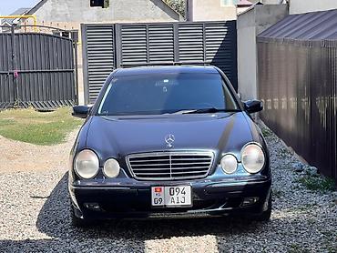 157: Mercedes-Benz E-Class: 2001 г., 4.3 л, Автомат, Бензин, Седан — 1