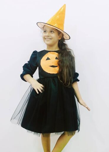 Milli geyimlər: Milli, ziyafət, karnaval və hərbi geyimlərin kirayəsi və satışı. Hər — 2