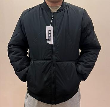 Мужской бомбер, черный
Новый
Подходит на L и XL