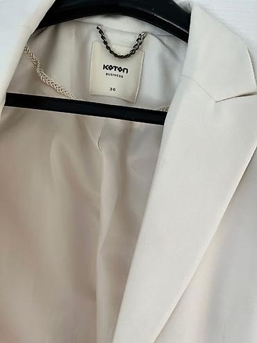marka only: Elegantni ženski sako Koton Business - Boja: nežna krem/bela - Model — 4
