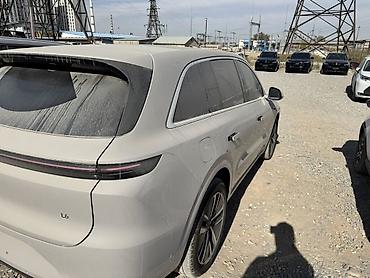kia niro: Lixiang L6: 2025 г., 1.5 л, Гибрид, Кроссовер — 4