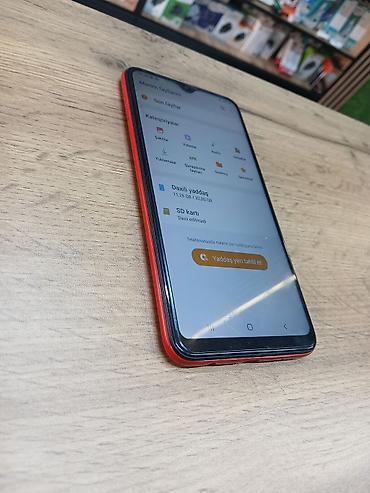 gence kamera: Samsung 32 GB, rəng - Qırmızı, Sensor — 4